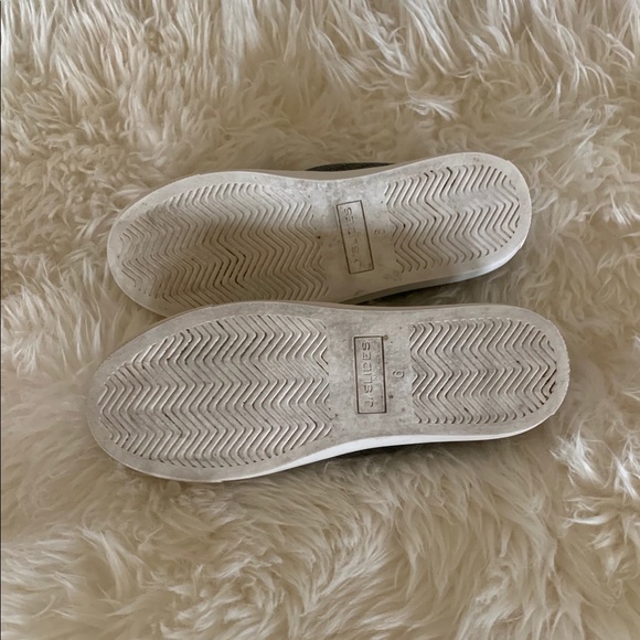 JSlides Croc-embossed Sneakers - Picture 6 of 6